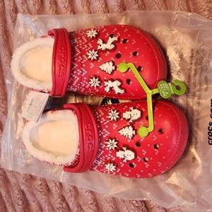 CROCS Classic Lined Holiday Christmas Clog- fuzz lined. NWT